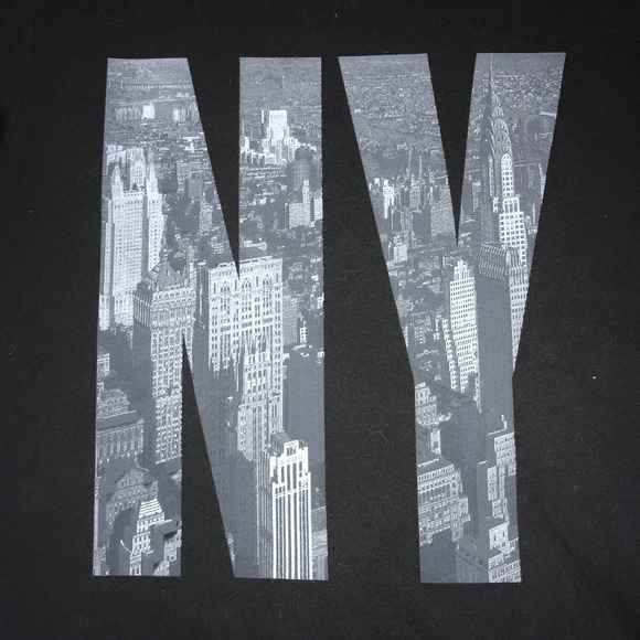 NYC short sleeve graphic TEE, M - Picture 2 of 3